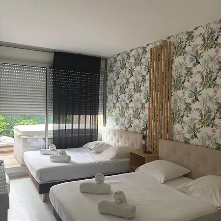 Sable Et Soleil - Port, Et Jacuzzi Prive 3* Fréjus