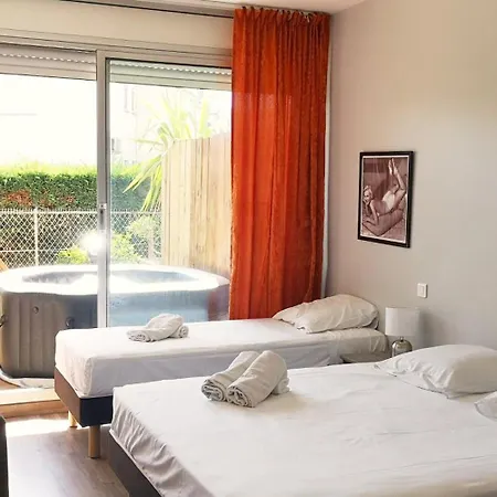 Hotel Sable Et Soleil - Port, Et Jacuzzi Prive 3*
