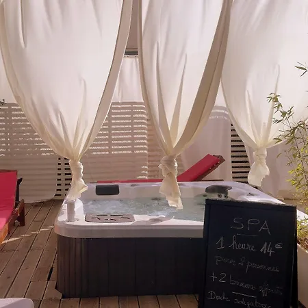 Sable Et Soleil - Port, Et Jacuzzi Prive Hotel 3*