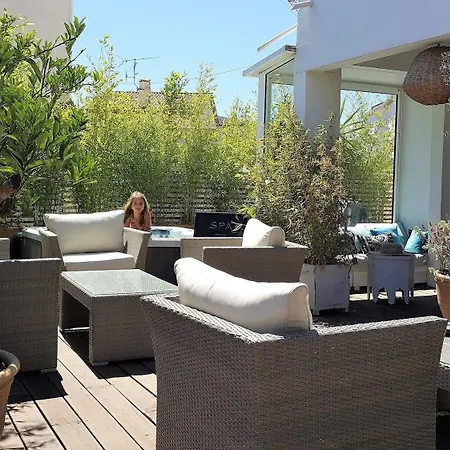 Sable Et Soleil - Port, Et Jacuzzi Prive 3* Frejus